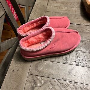 Ugg Tesman Size 9 women
